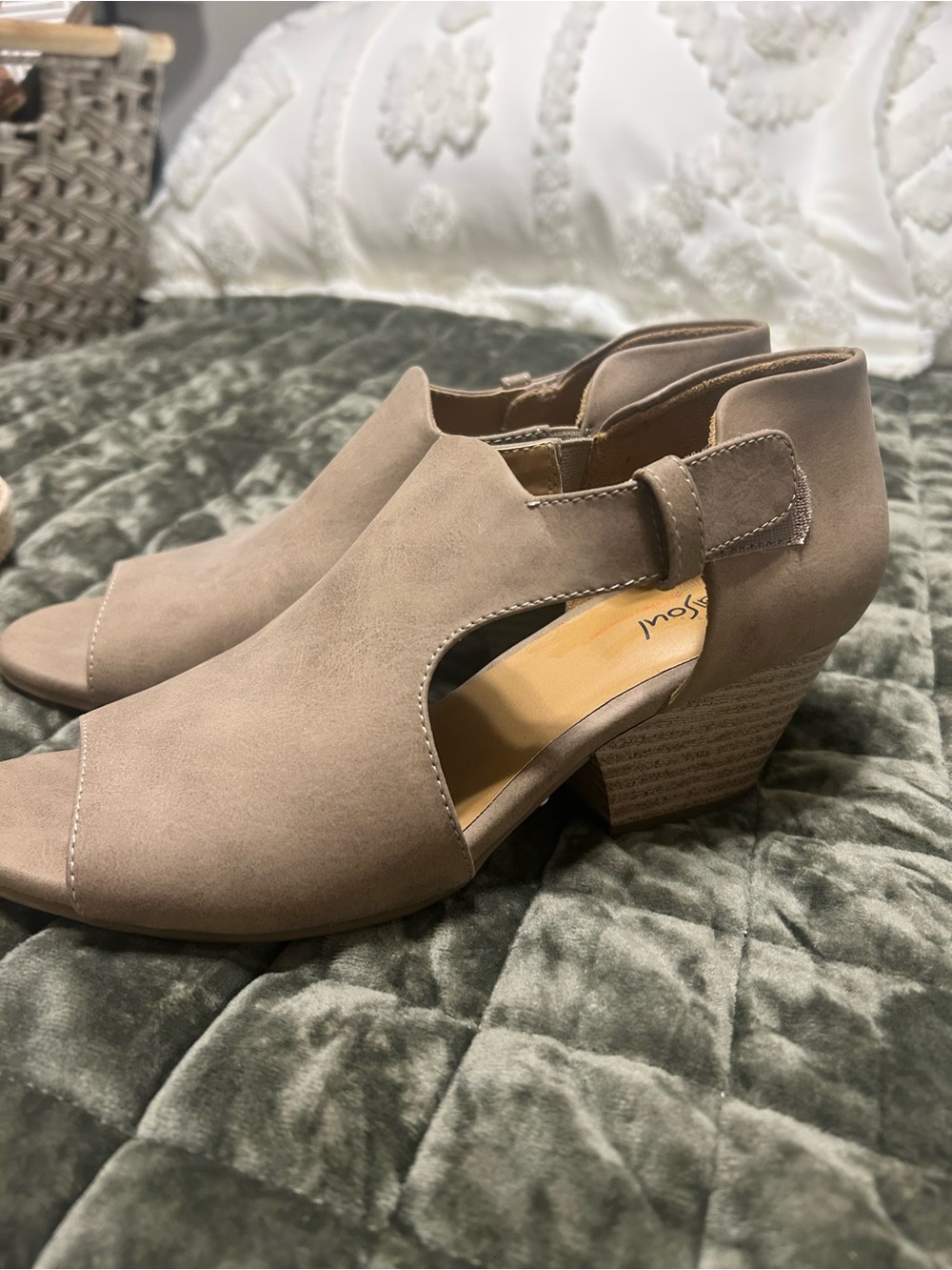 Natural Soul Taupe Peep-Toe Slingback Block Heel